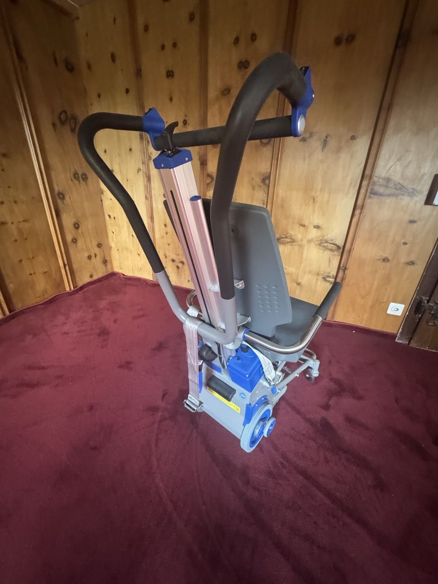Sedie a rotelle: SANO VAR Treppensteiger / Treppentransportgerät – Usato da Boningen venduto da Beauty_Power_GmbH 1