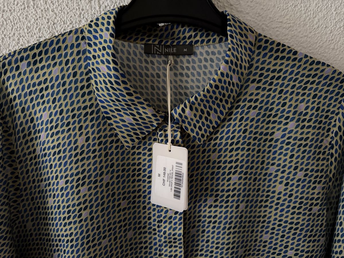 Nile Blusen: Neu Nile Bluse M – Neu und originalverpackt aus Gerlafingen von Uragano 4