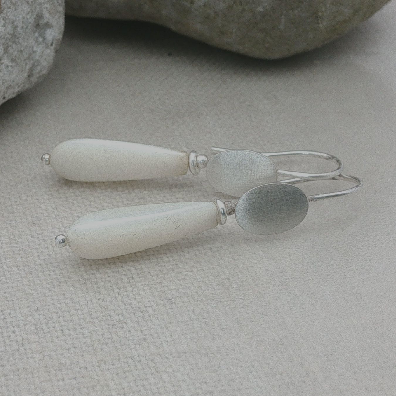 Olga Ribler Boucles d'oreille: Feine Ohrringe mit Perlmutter in Silber – Neuf (Voir description) à Luzern par Schmuckoutlet 1