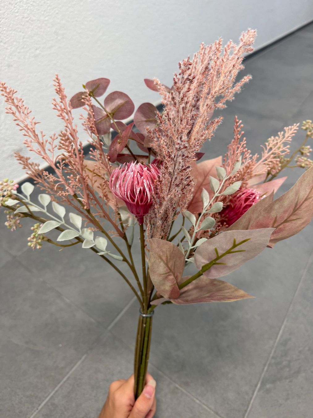 Micasa Vase & Récipients: 2x Grosse Vasen mit Kunstblumen – D'occasion à Schönenwerd par d.chiara 7