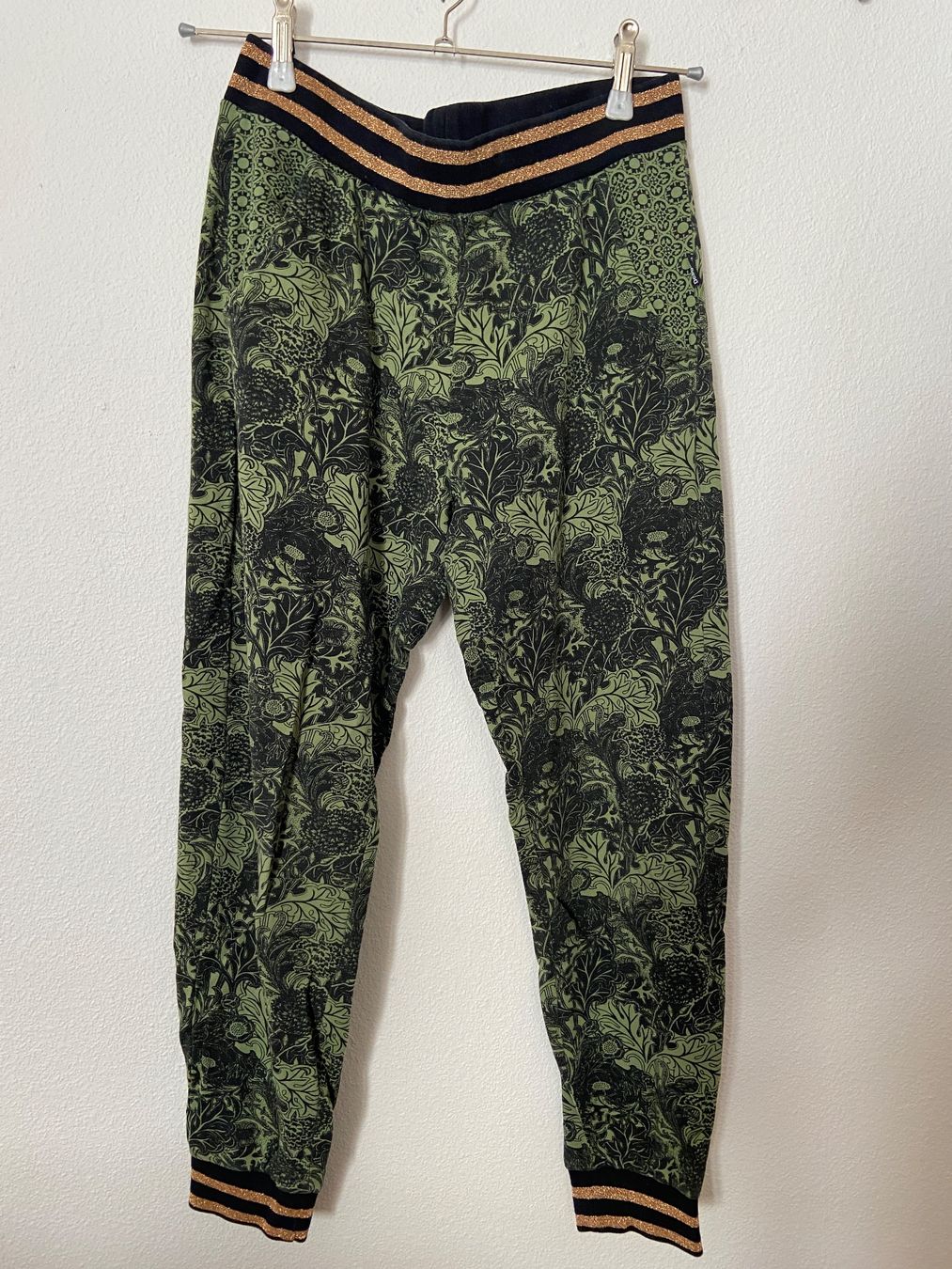 Pantaloni: Pantalon DESIGUAL type jogging – Usato da Cully venduto da FranVey
