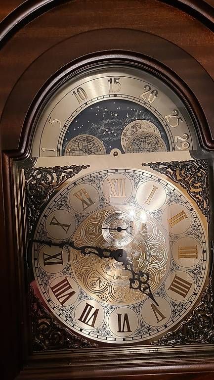 Orologi da terra & Orologi da parete: Schöne Vitrinen Standuhr – Usato da Füllinsdorf venduto da edu_jm8b 1