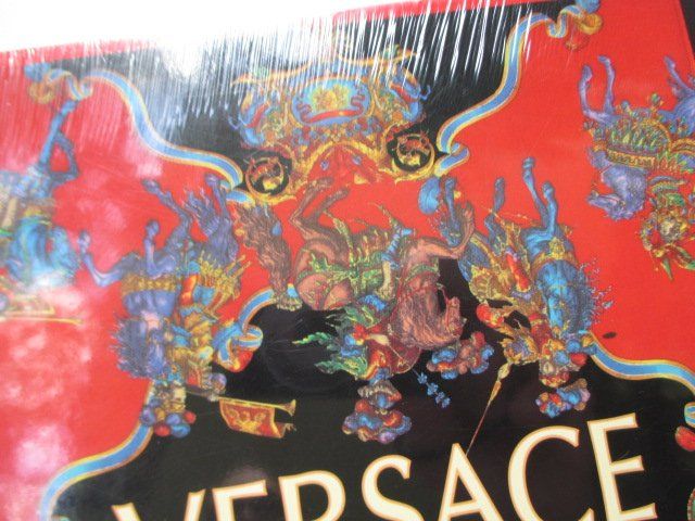 Carta: VERSACE Buch Verpackung Vintage Designs Geschenkpapier – Nuovo e nell'imballaggio originale da Wetzikon ZH venduto da freeze66north 5