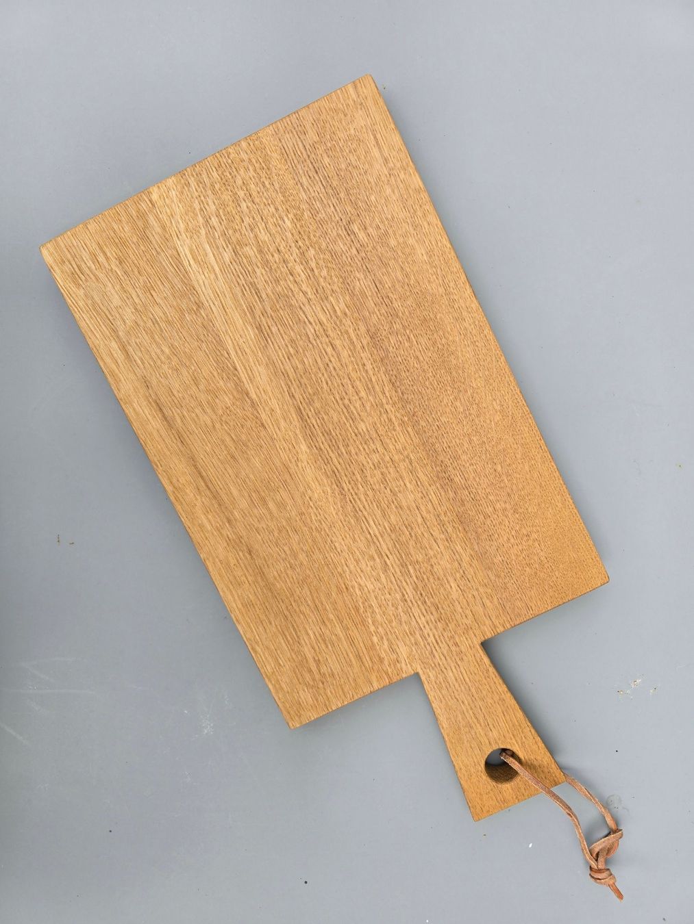 Elettrodomestici da cucina: Holz: Schneidebrett Eiche, handgemacht – Nuovo (secondo la descrizione) da Romanshorn venduto da Rachacha