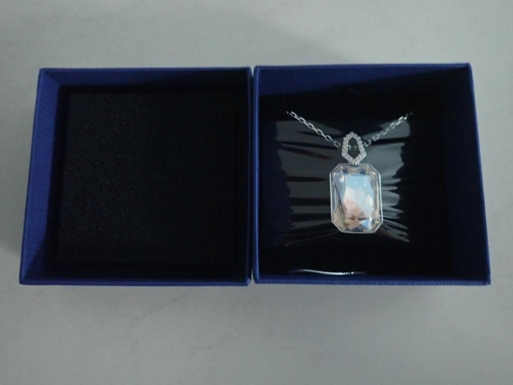 Swarovski Altri gioielli: Swarovski 933563 Evanescent Pendant – Nuovo e nell'imballaggio originale da Galgenen venduto da Marc98