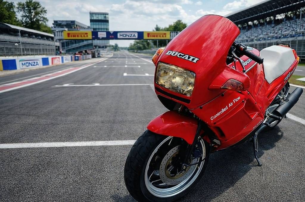 Strada: Ducati Paso 750 – Usato da Wald ZH venduto da Lisst75