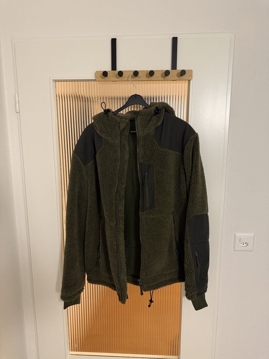 Decathlon Vestes: Giacca pile con cappuccio verde taglia L – Neuf (Voir description) à Zürich par ern_5jv6 7