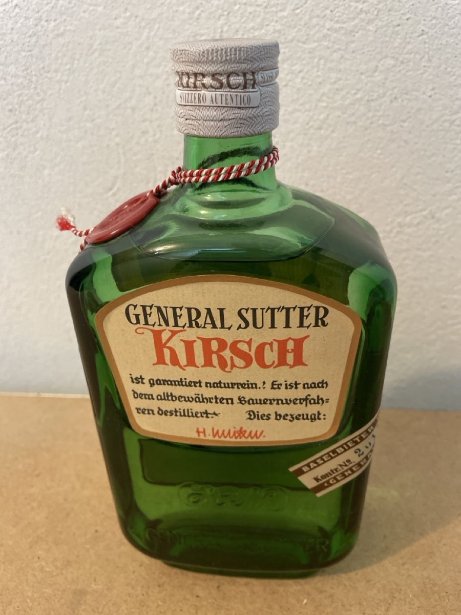 Sonstiges: General Sutter Kirsch Flasche versiegelt Sammelwert – Neu und originalverpackt aus Bern von coca-cola12 2