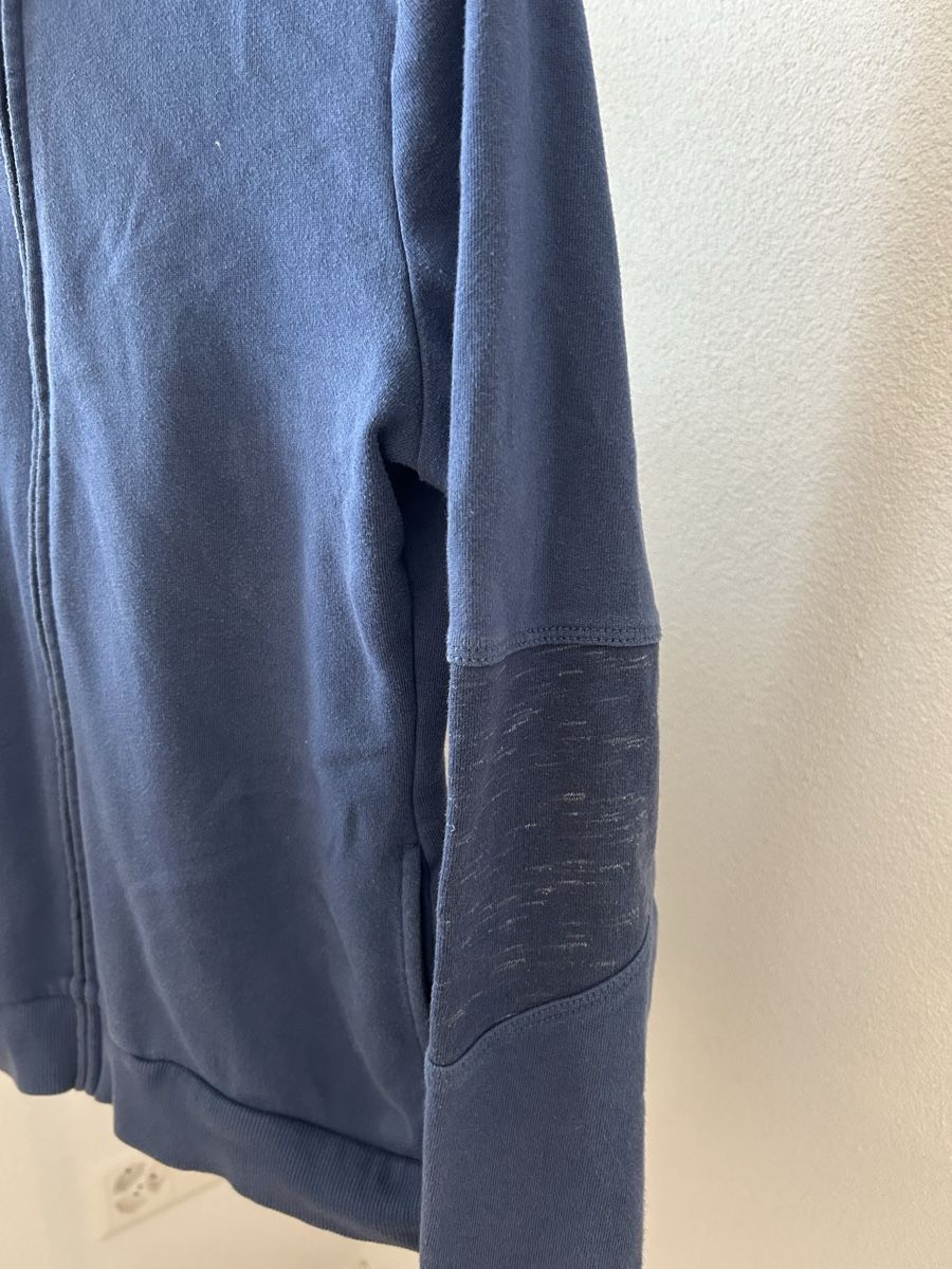 Maglioni & Felpe: Kapuzenjacke Grösse XS – Usato da Niederhelfenschwil venduto da aur_ms6f 2