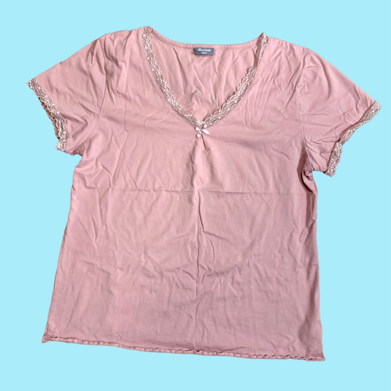 T-Shirts: Dusky pink pyjama top with lace trimming – Gebraucht aus Basel von demonbaby2222 1