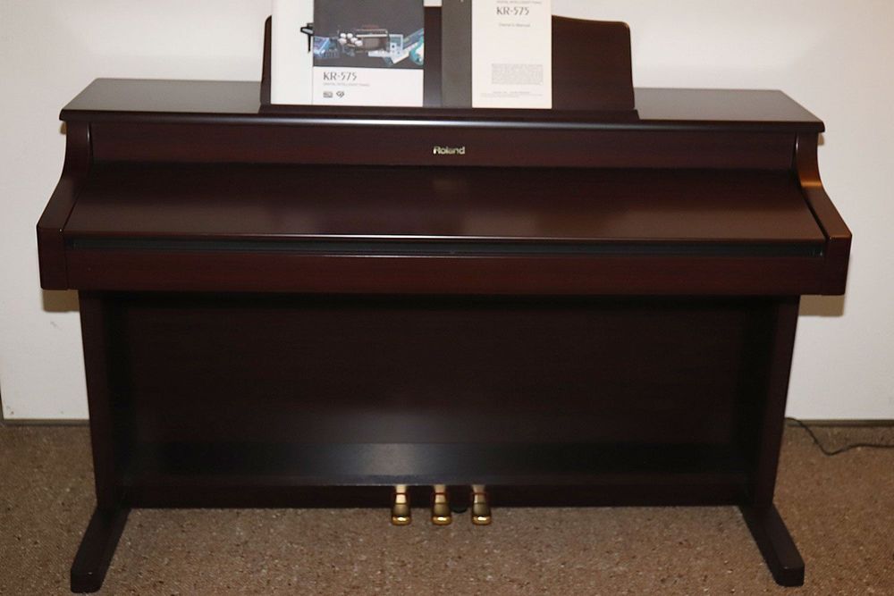 Digital Piano Roland KR575 mahagoni neuwertig Kaufen auf Ricardo