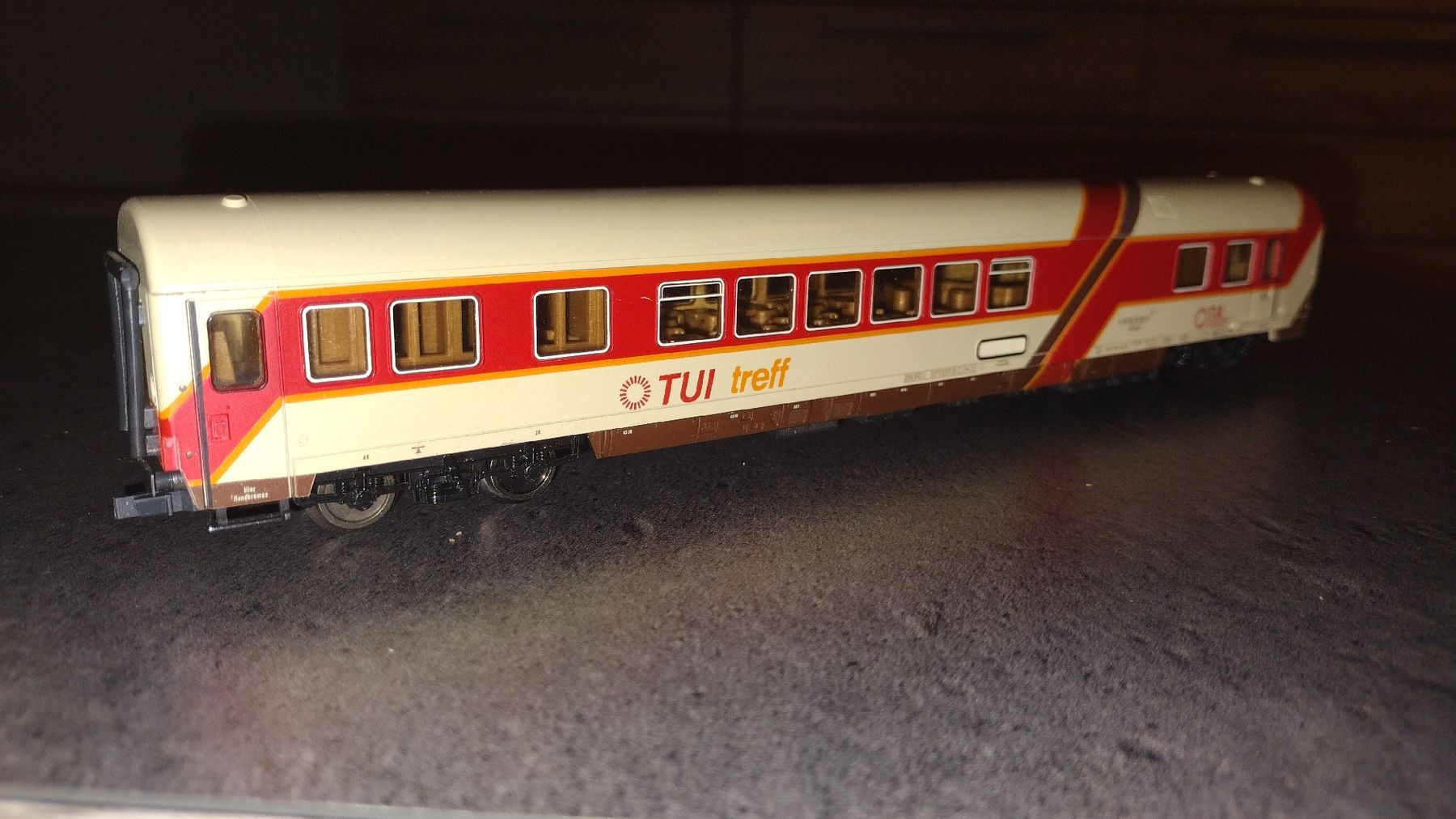 Roco Modellini di ferrovie: Voiture restaurant TUI treff – Usato da Vevey venduto da tgv3 5