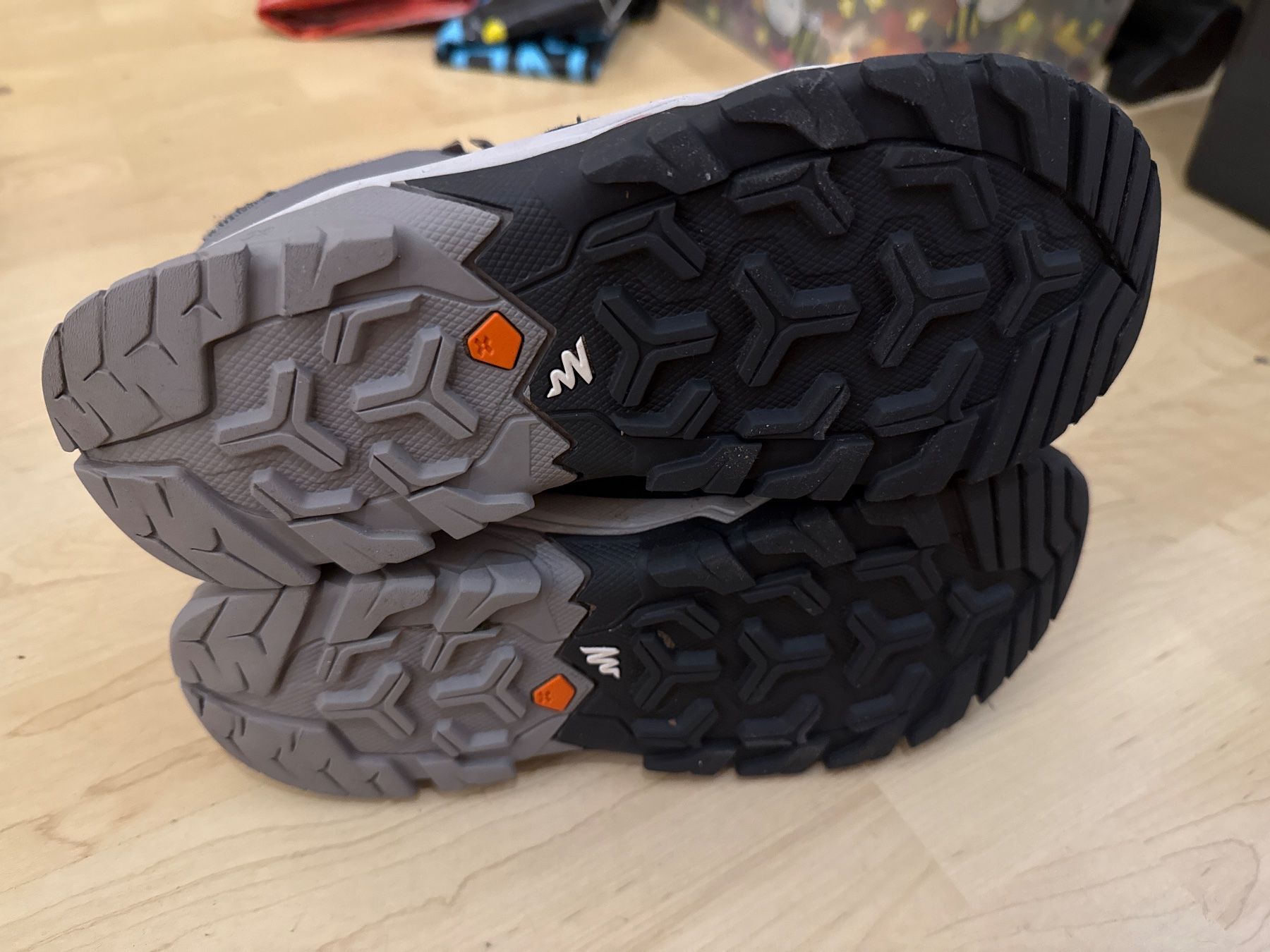 Decathlon Chaussures hommes: Wanderschuhe von Quechua Gr. 38 – D'occasion à Uster par pas_ytj2 2