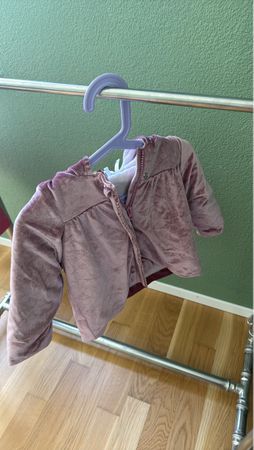 Samtige Baby Jacke, Grösse 80, Flauschig & Warm!