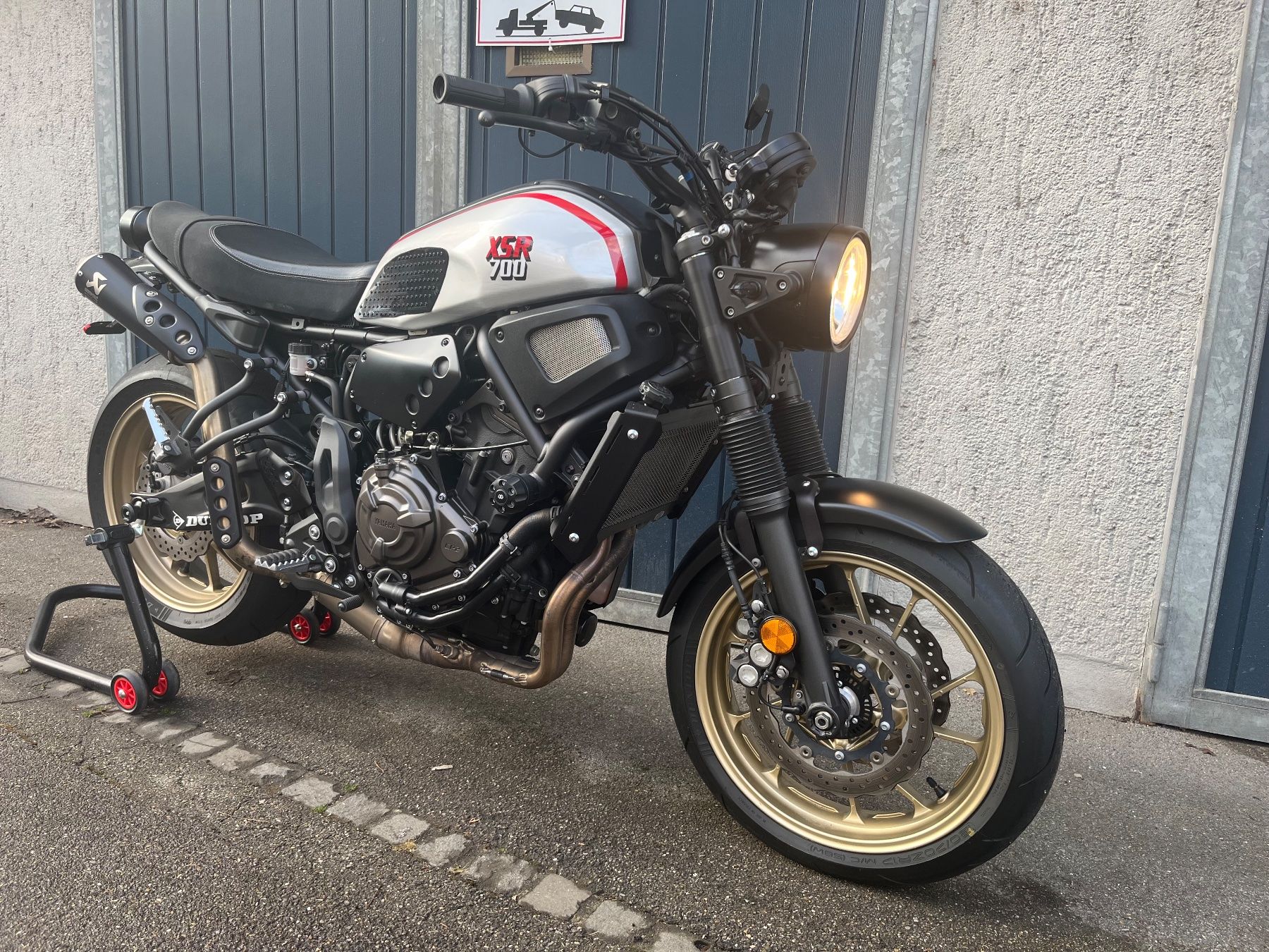 Yamaha Strada: Yamaha Xsr 700 X Tribute – Usato da Wettingen venduto da Raceyourlife 5
