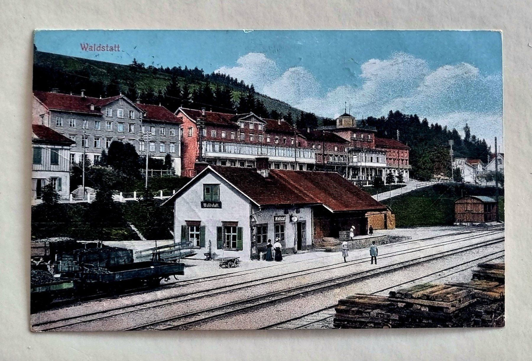 Cartoline postali: Waldstatt -  Bahnhof - Güterschuppen - 1912 – Usato da Rothrist venduto da RROENK