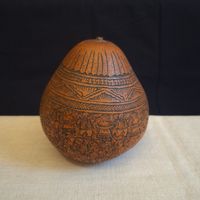 Versand möglich! Kunstvoll geritzte Kalebasse, Kürbis