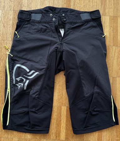 Norrona Fjora Shorts Anthrazit 