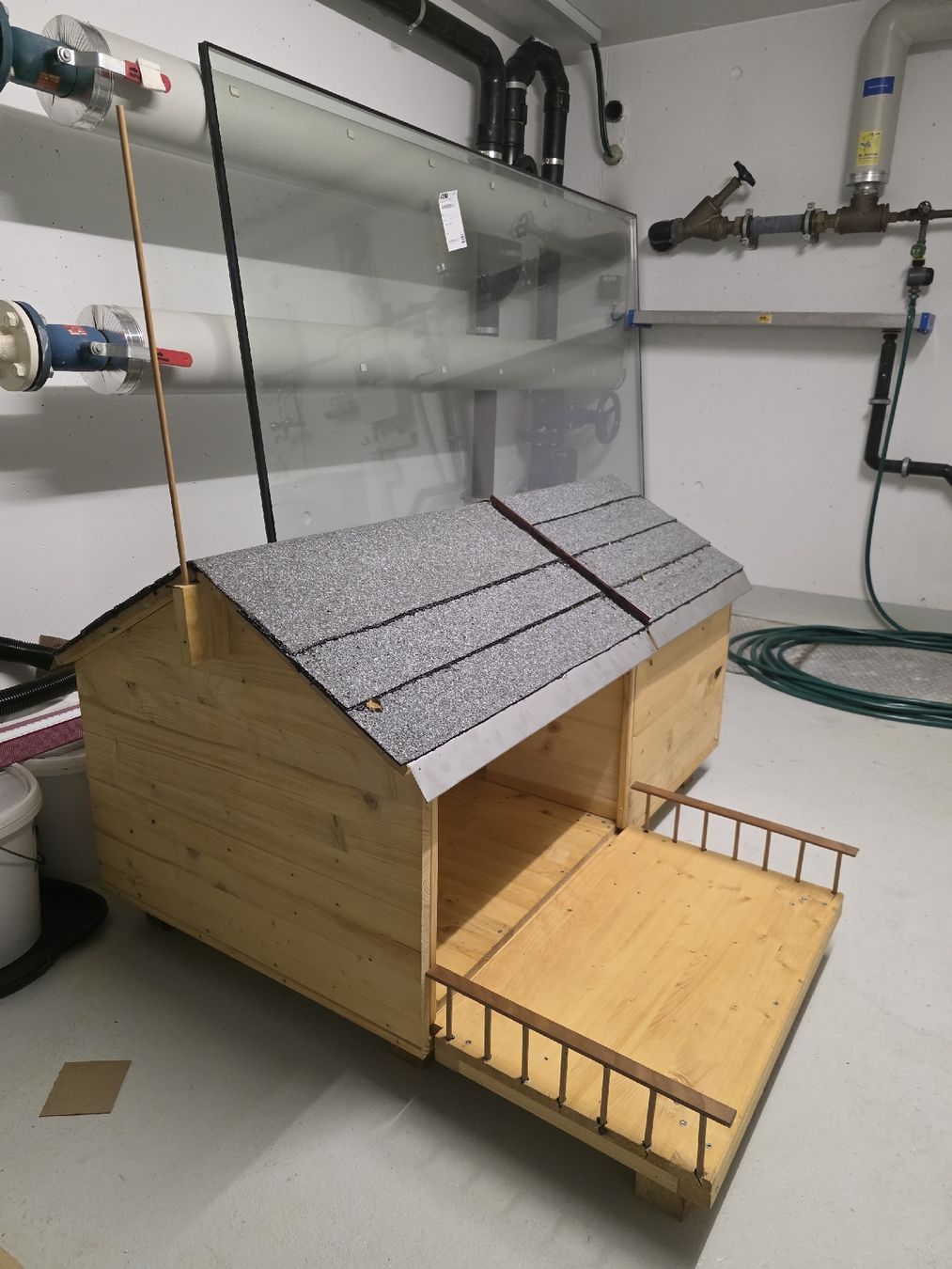 Cucce & Letti: Hundehütte aus Holz mit Terrasse  – Nuovo (secondo la descrizione) da Würenlingen venduto da Seynt1 3