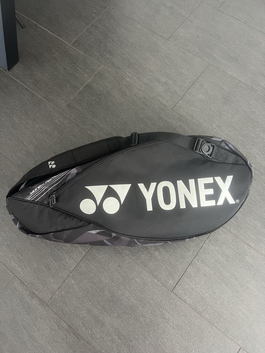 Yonex Taschen: Yonex Tennistasche – Gebraucht aus Klingnau von Kaschira 1