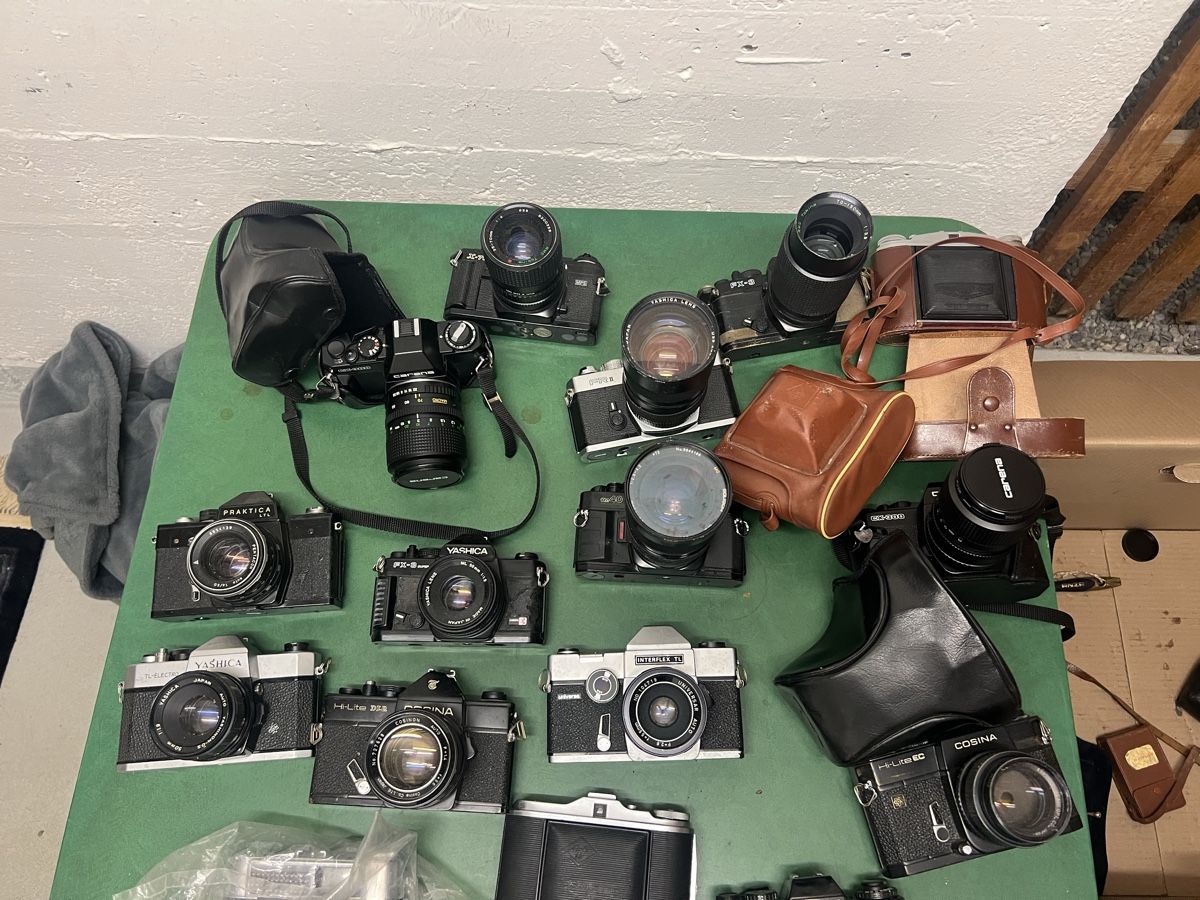 Fotocamera: Diverse Kameras  – Usato da Zürich venduto da jao_2bx7