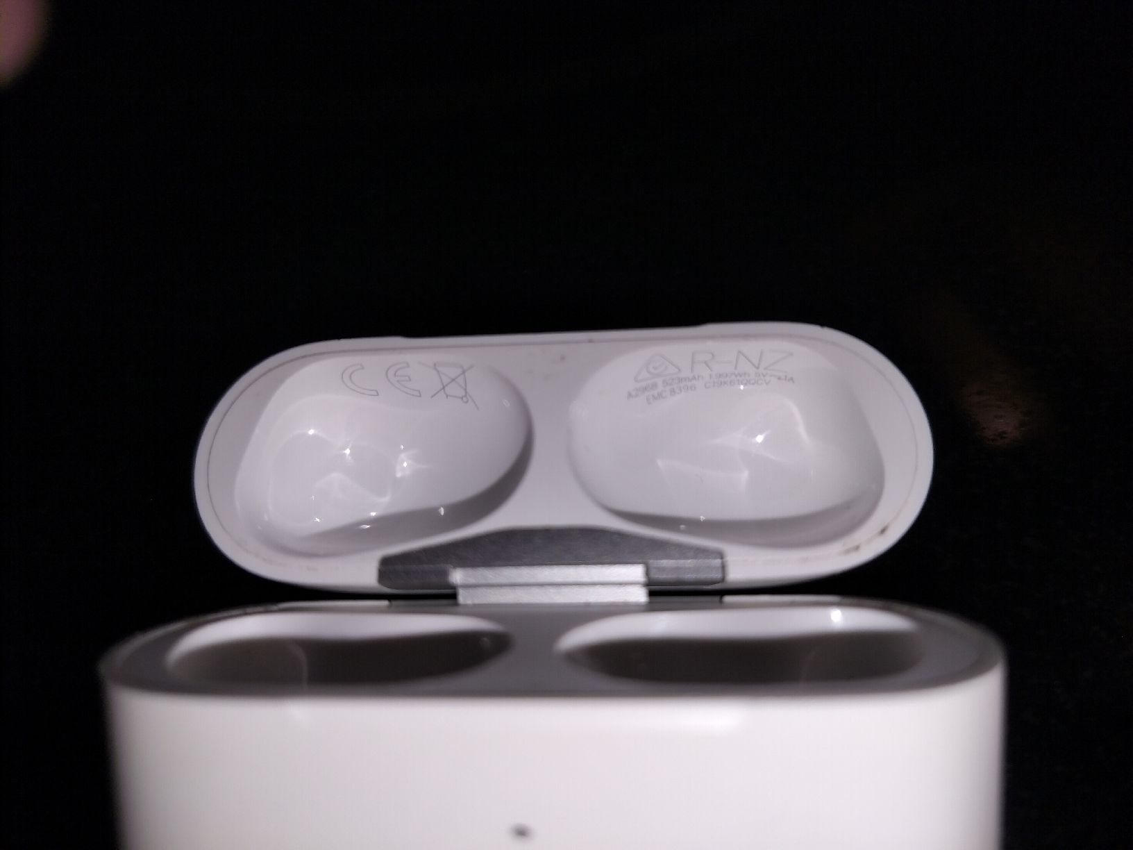 Apple Accessori per Smartwatch: Original Apple AirPods Pro Ladecase A2190 - Top! – Usato da Sissach venduto da ChrisTaylor 3
