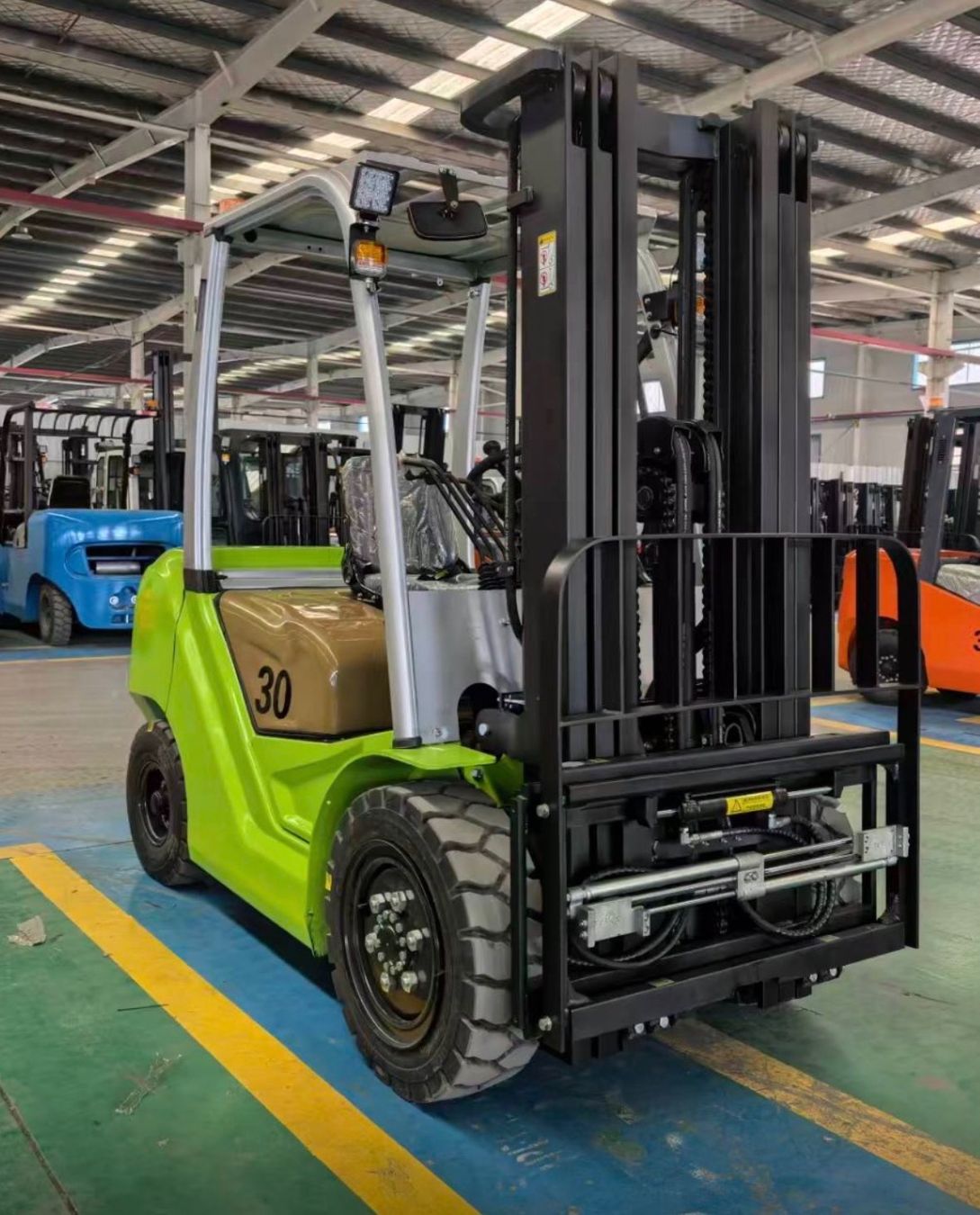 Diesel Carrelli elevatori e a forche: Neu: Gabelstapler, Diesel 3T – Nuovo e nell'imballaggio originale da Uznach venduto da leo_x8gb 1