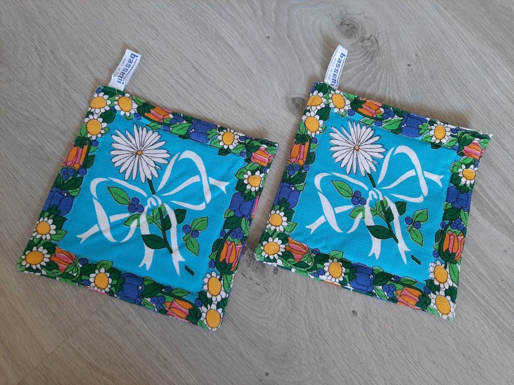 Shoperama 70er Jahre Flower Power Hippie Set – Brille, Haarband Mit Blumen & Peace-Ohrringe Für Kostüm-Partys