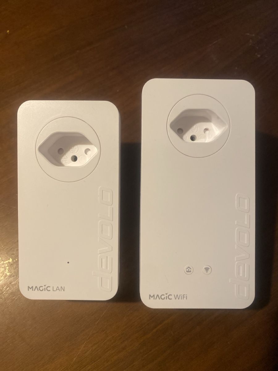 Devolo WiFi: Devolo Magic 1 WiFi & LAN Powerline Adapter Set CH Stecker – Nuovo (secondo la descrizione) da Zürich venduto da jan915
