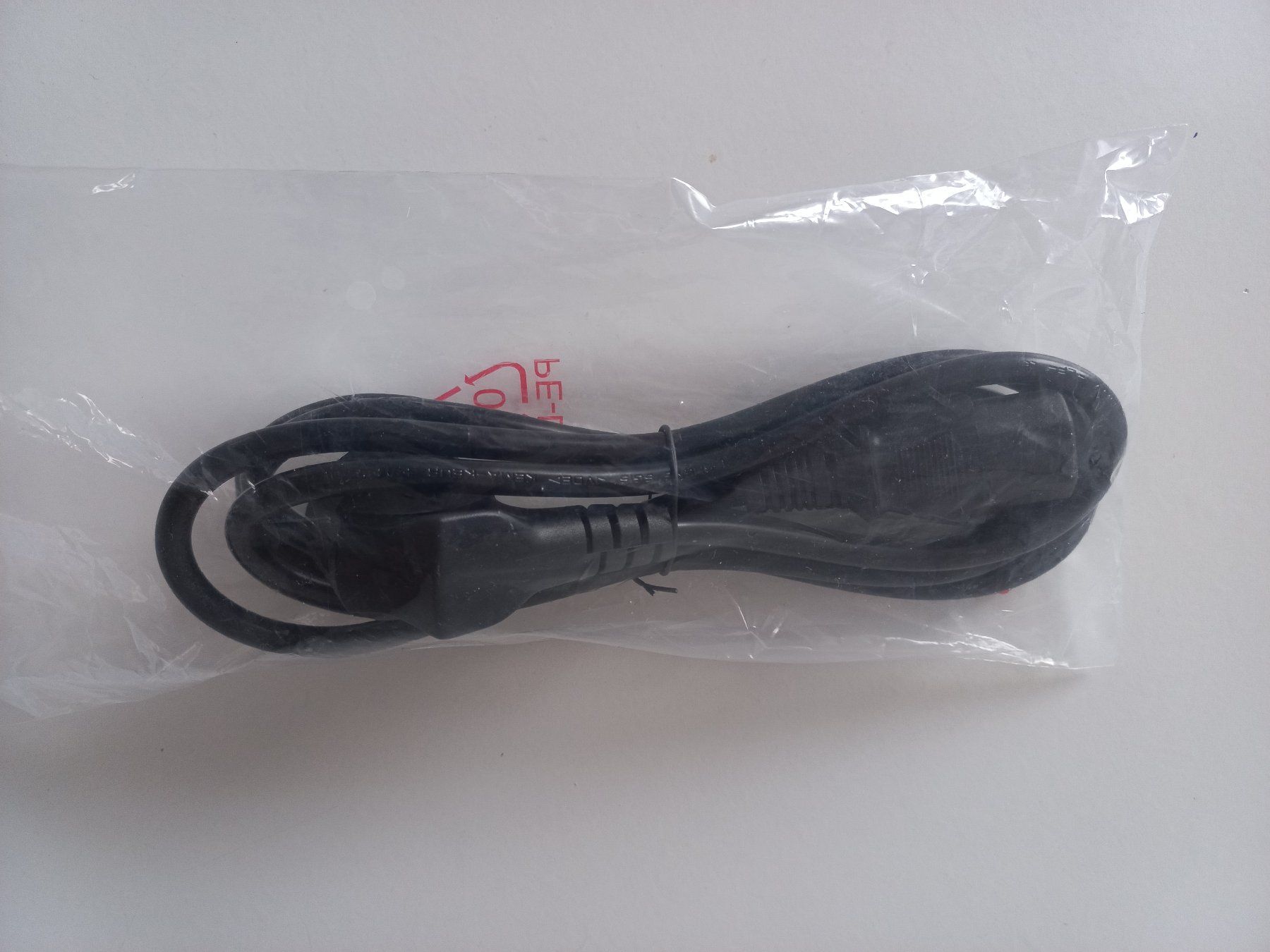 Cavi: Kabel für Deutschland oder EU, schwarz, neu – Nuovo e nell'imballaggio originale da Wettingen venduto da tonia3 3