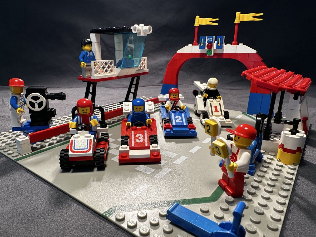 Lego Kit di costruzioni: Lego 6381 Motor Speedway – Usato da Bellinzona venduto da Alby_C. 3