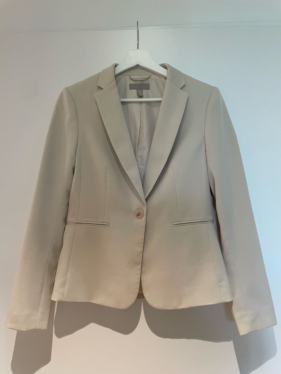 H&M Ensembles & Tailleurs: Blazer Damen beige Grösse 36  – D'occasion à Zürich par Viviannen