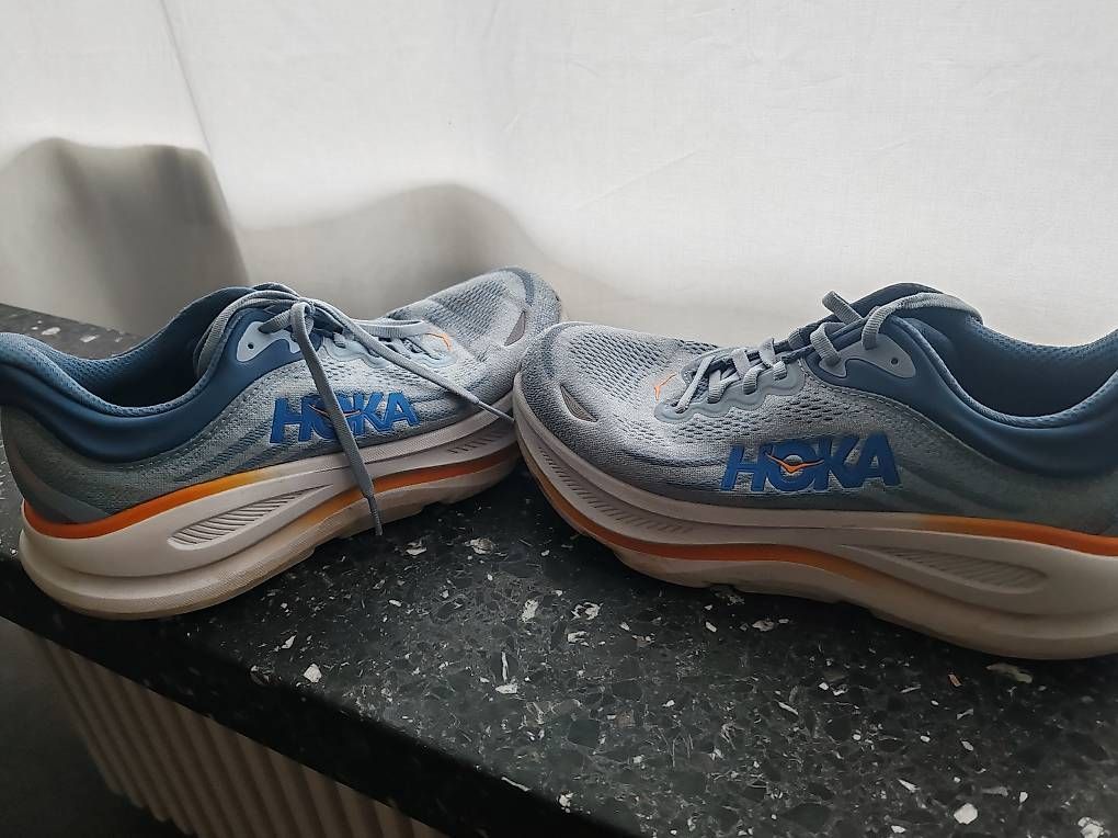 Herrenschuhe: Hoka running shoes size 42 EU, practically new.  – Gebraucht aus Luzern von rao_bpv8 2