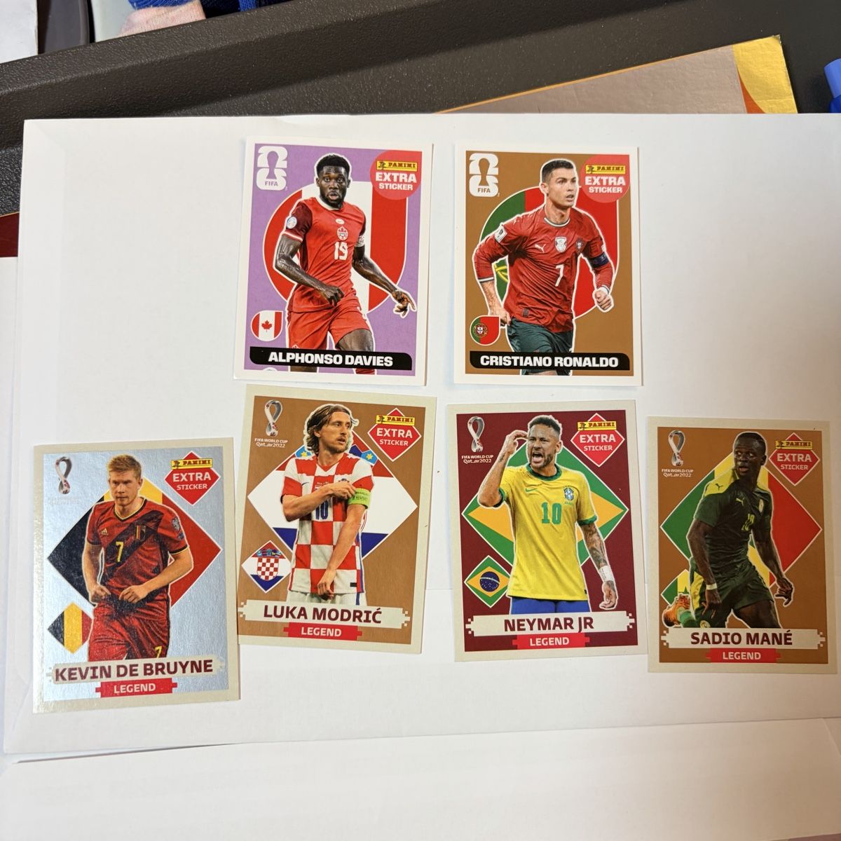 Panini Carte collezionabili: Stickers extra 2022 - 2026 – Nuovo (secondo la descrizione) da Avenches venduto da Myth_Cloth