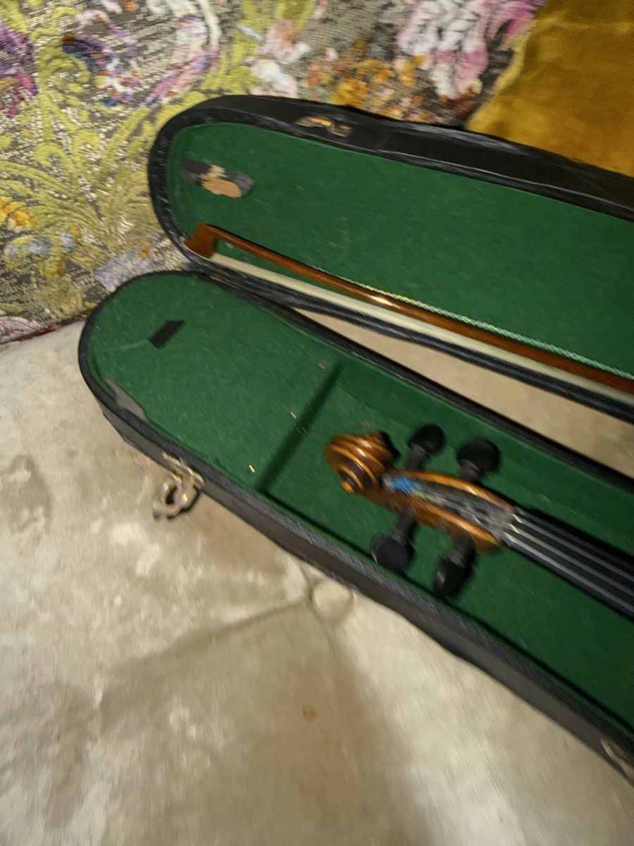 Strumenti musicali: Alte wunderschöne Geige mit dem Bogen – Usato da Fruthwilen venduto da Mariya13 3
