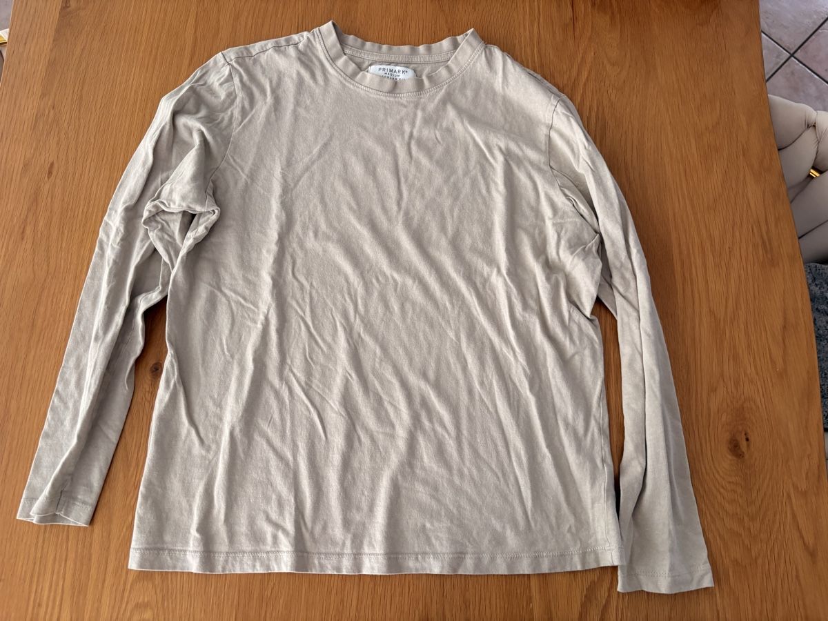T-shirt: Maglia a maniche lunghe – Usato da S. Antonino venduto da FedeKikka88