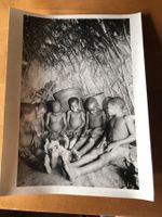 Foto Baka - People of The Rain Forest