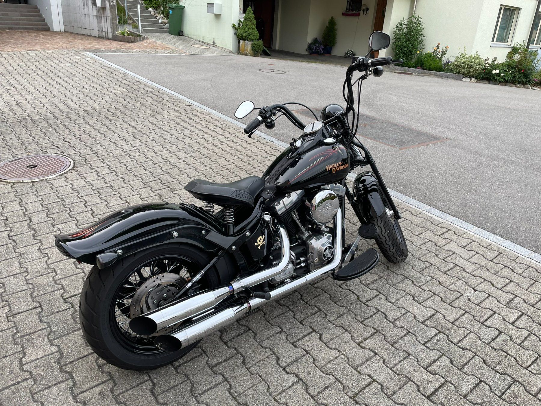 Harley-Davidson Chopper: Harley Davidson Cross Bones FLSTSB Softail – Usato da Dättwil AG venduto da Moneybrand 3