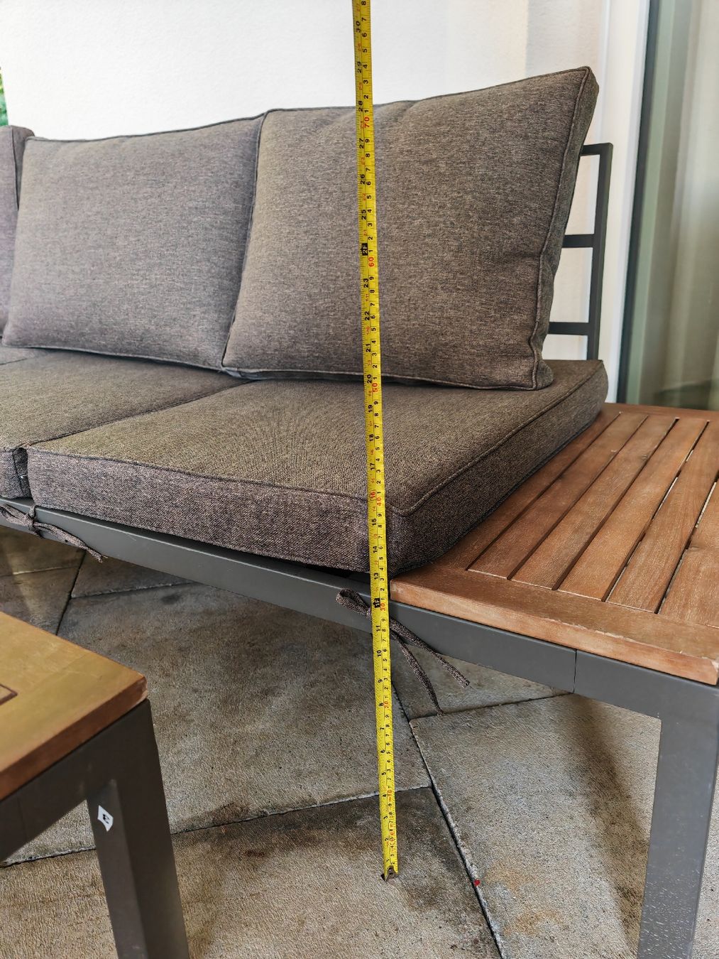 Divani: Garten Lounge mit Beistelltischen grau / Holz – Usato da Rheinsulz venduto da Dred 6