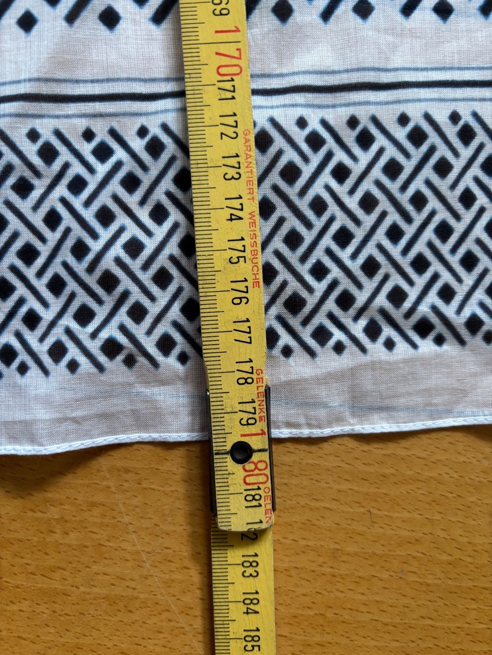 Foulards, Tücher & Schals: Windsor Schal, XL,neu, Baumwolle ,Np:209.- – Neu (gemäss Beschreibung) aus St.Gallen von shiwi12 8