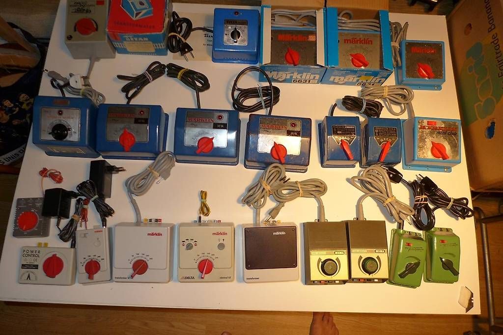 Märklin Batterie, Caricabatterie & Alimentatori: Trafos Transformatoren Eisenbahn Märklin Trix Fleischmann – Usato da Bern venduto da ToysPlusVintage