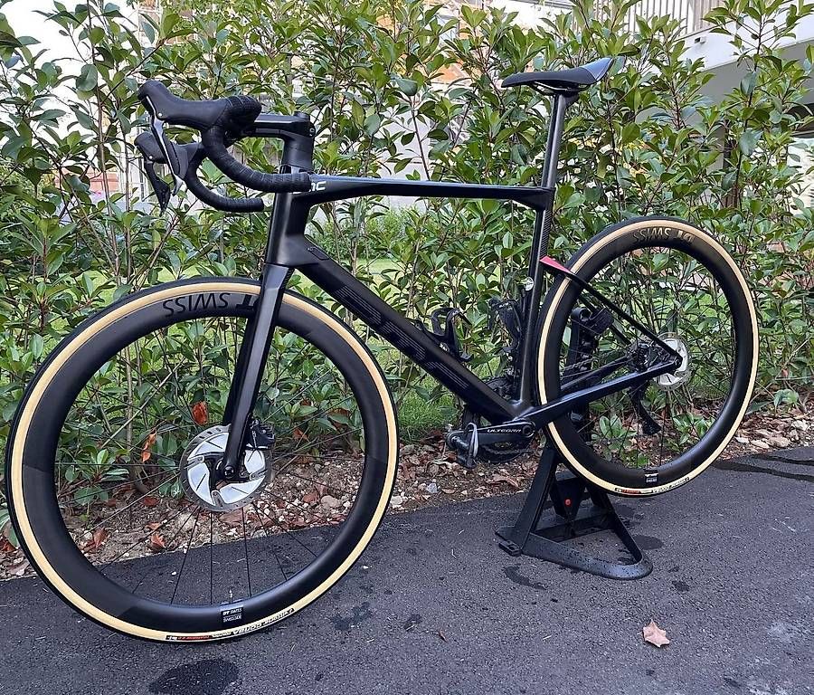 Biciclette: BMC Roadmachine 01 Four Di2 - Gr. 56 – Usato da Buchrain venduto da joe_phc7