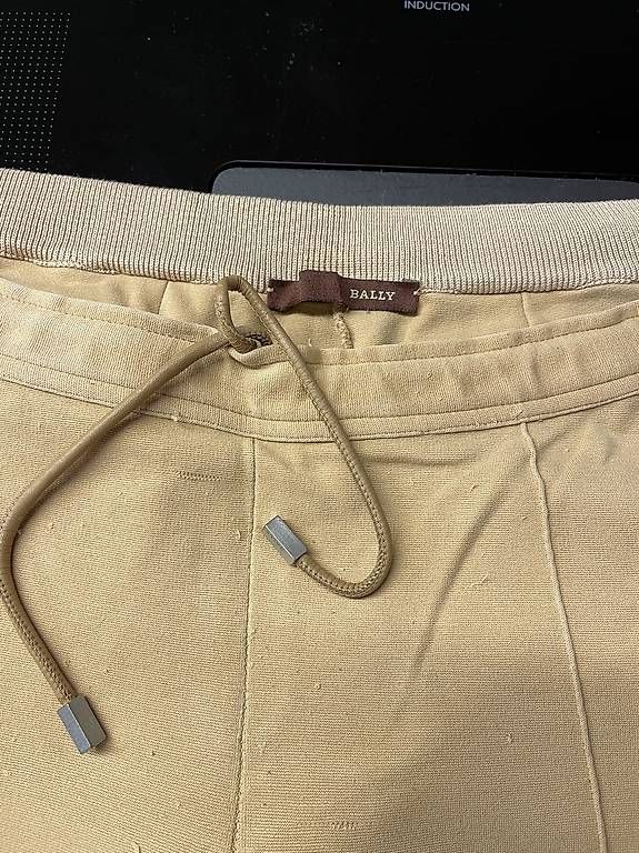 Pantalons: Bally Trainerhose  – D'occasion à Goldau par locherrogerio