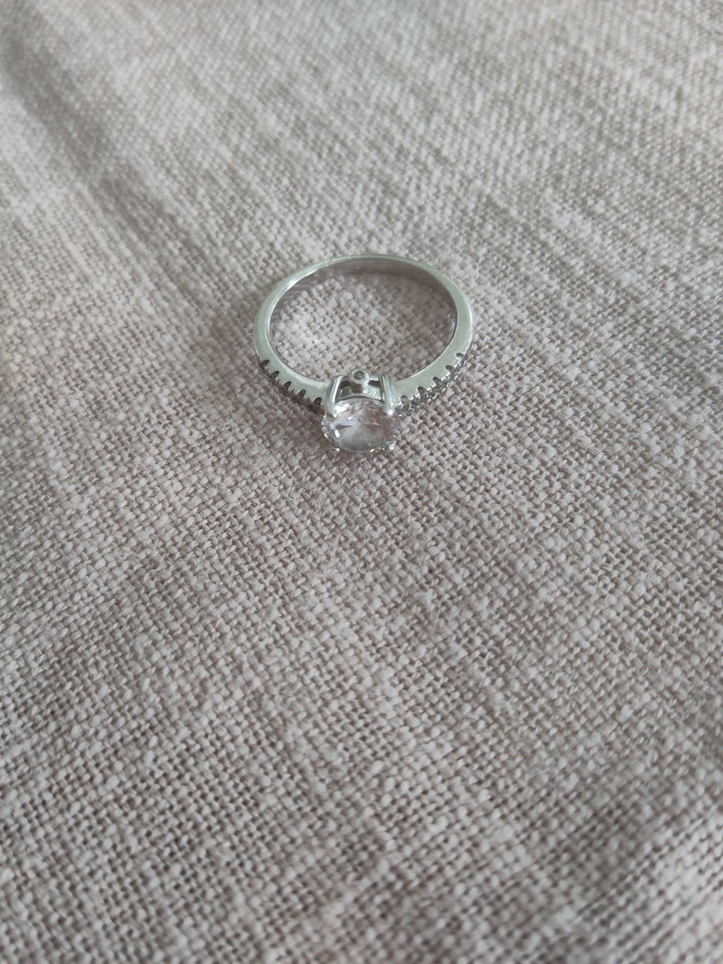 Swarovski Anelli: Swarovski und echter Silbering – Usato da Bülach venduto da Prisca0207 1