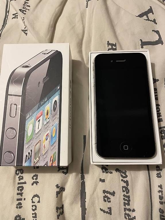 Telefoni cellulari / Smartphones: iPhone 4s sehr gepflegt selten – Usato da Wil SG venduto da Royazn 1