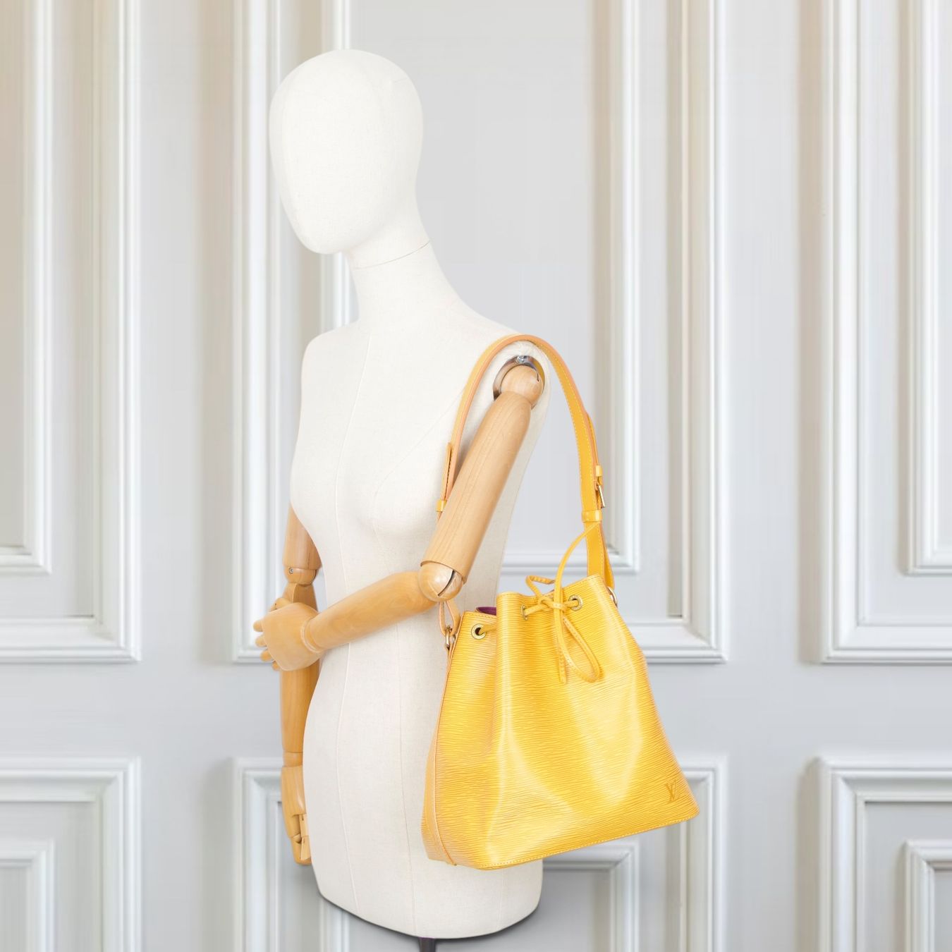 Louis Vuitton Borse da donna: Louis Vuitton Petit Noe epi gelb – Usato da Binningen venduto da Designerlabels 1