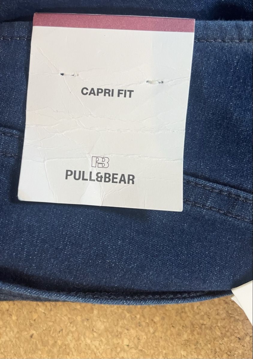 Pull&Bear Jeans: Pull&Bear Capri Jeans Gr. 34 (26) dunkelblau neu – Nuovo (secondo la descrizione) da Zuchwil venduto da MLV92 2