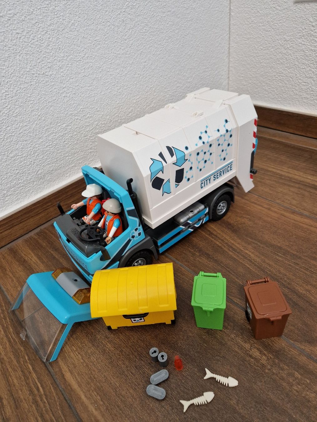 Playmobil Spielzeuge: 3 Playmobil Sets Thema Recycling – Gebraucht aus Buch am Irchel von mykira