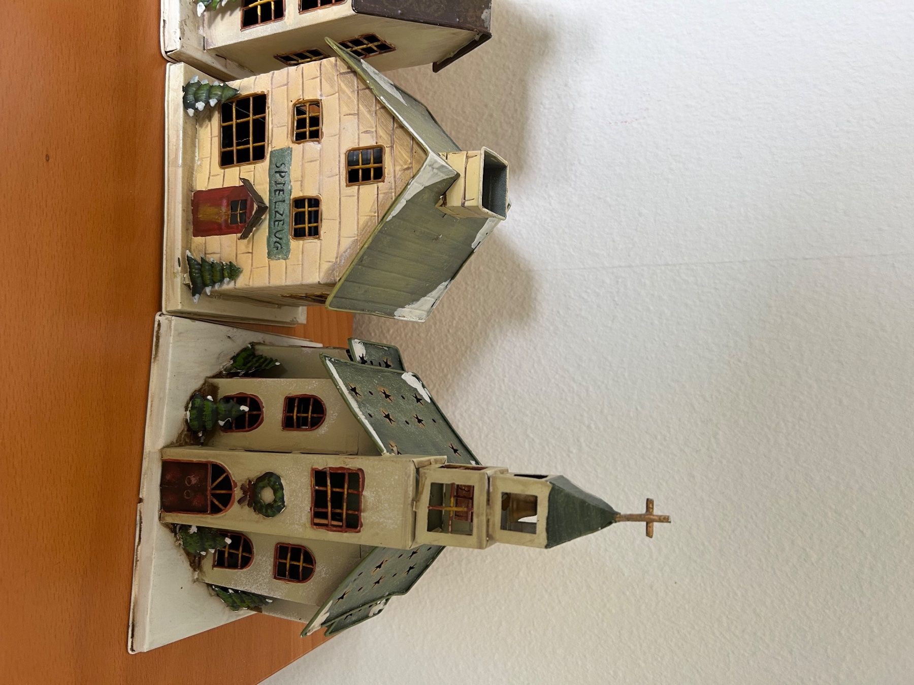 Tutte le decorazioni: altes  Blech Adventsdorf – Usato da Olten venduto da Pablo7 2