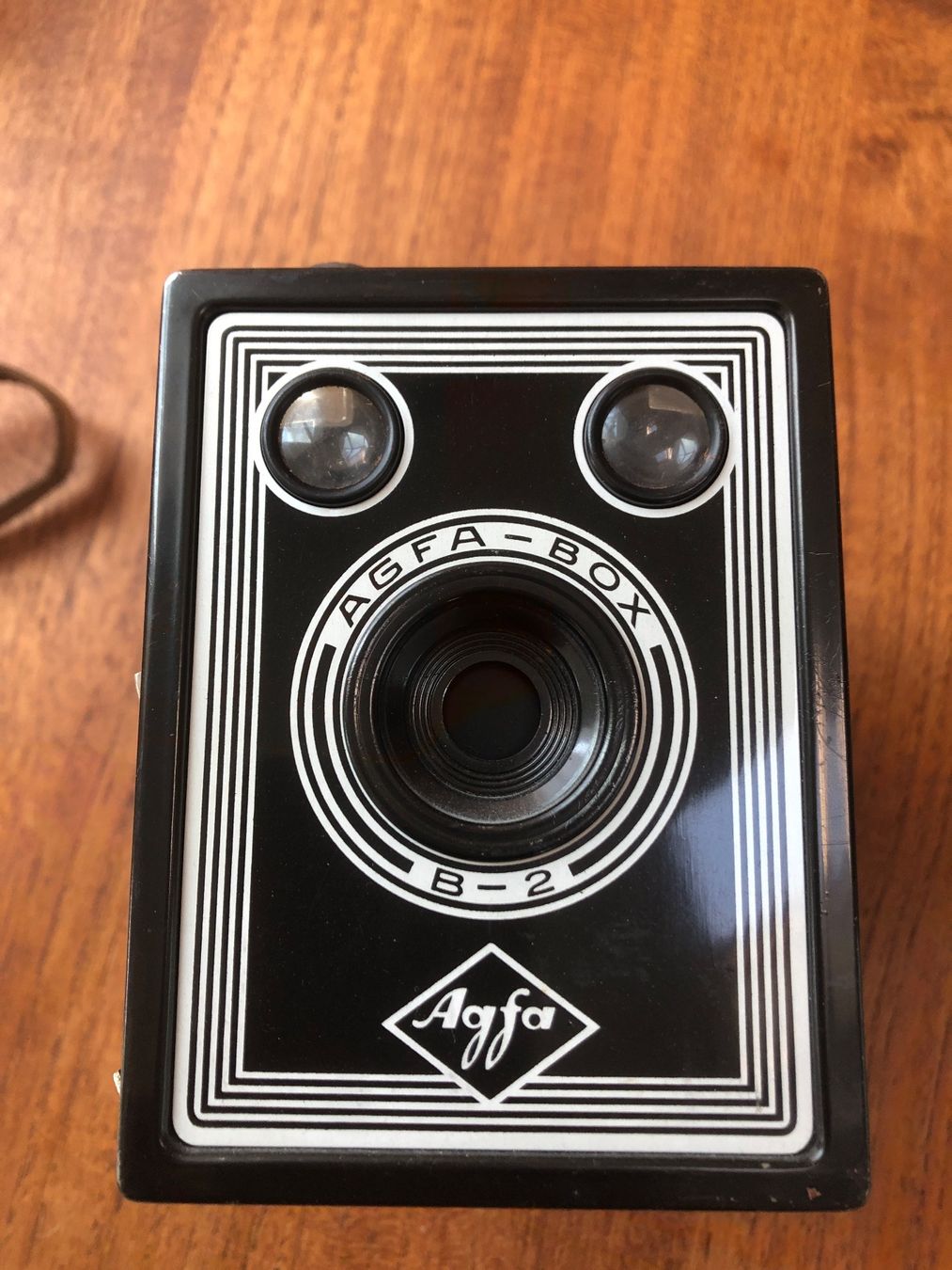 Agfa Kamera: AGFA-BOX B-2 Kamera gebraucht – Gebraucht aus Arlesheim von leyRum4.5